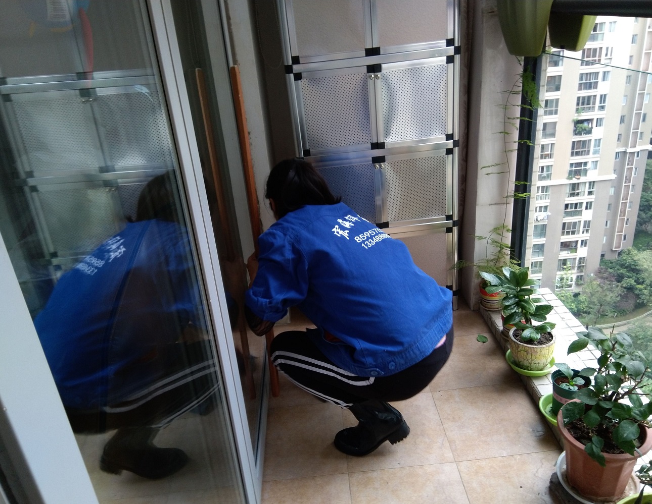 厨房和卫生间家用石材做开荒保洁保护措施